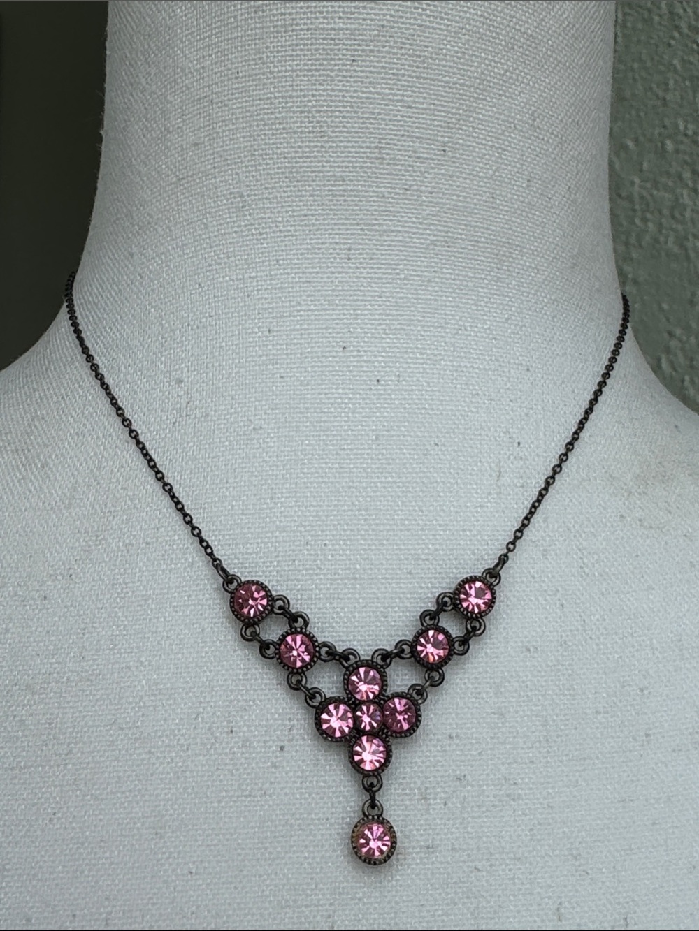 Vintage Park Lane Pink Crystal V-Shape Pendant Necklace